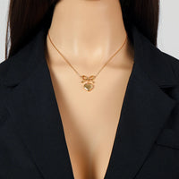 Collier femme en forme de coeur